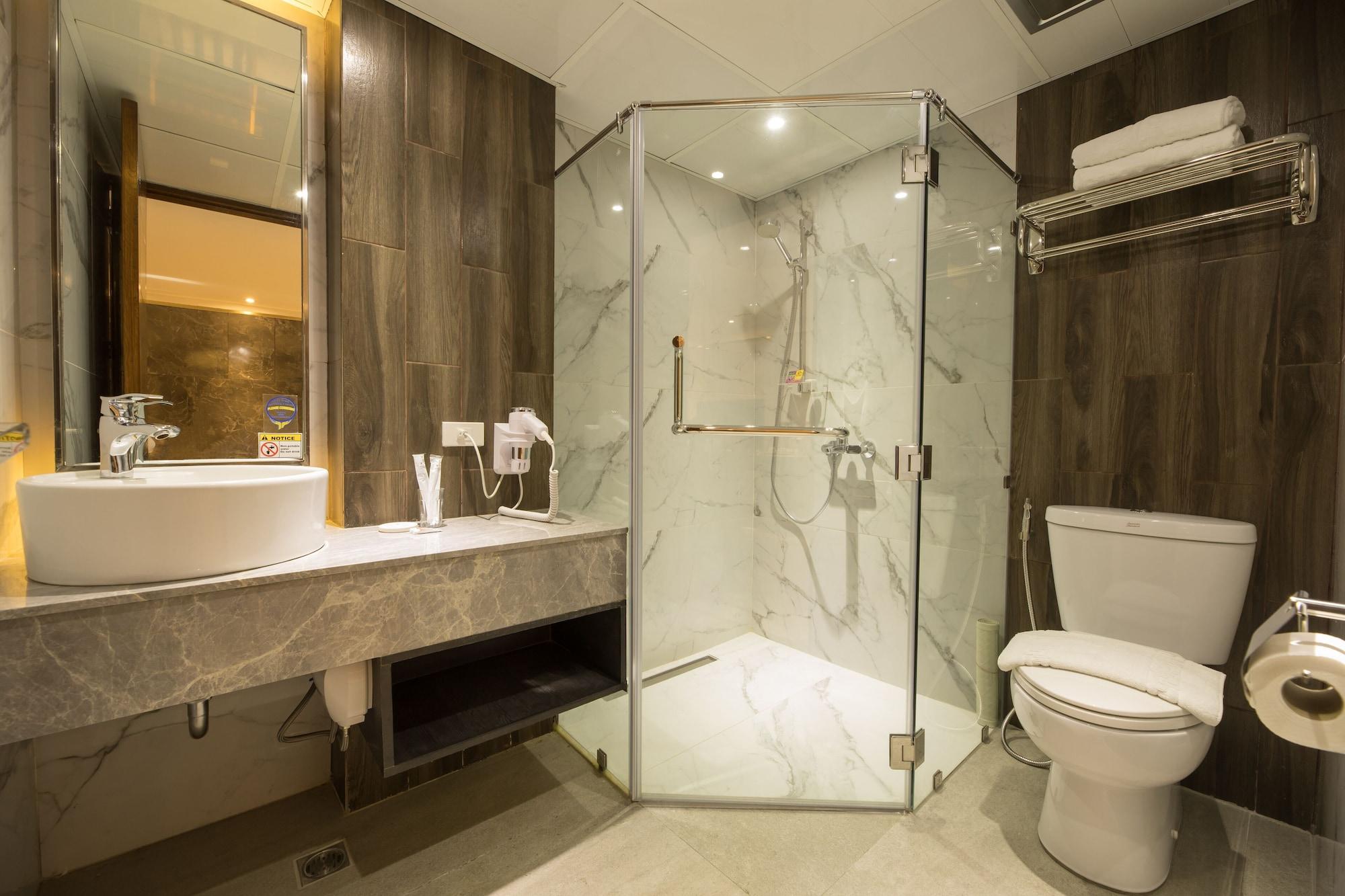 Hotel Star Plaza 3*